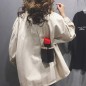 Sac à bandoulière motif rouge à lèvres